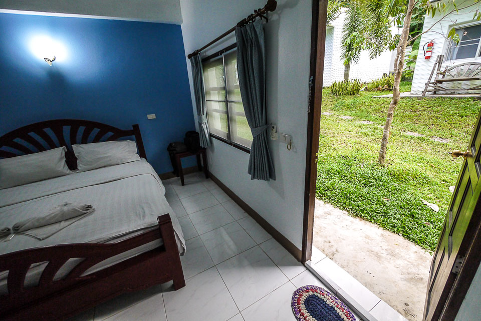 Отель Baan Aunrak