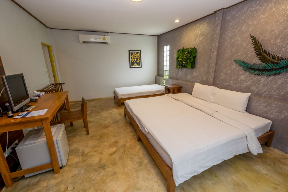 The Stage (Пляж Кай-Бэй, Ко-Чанг)